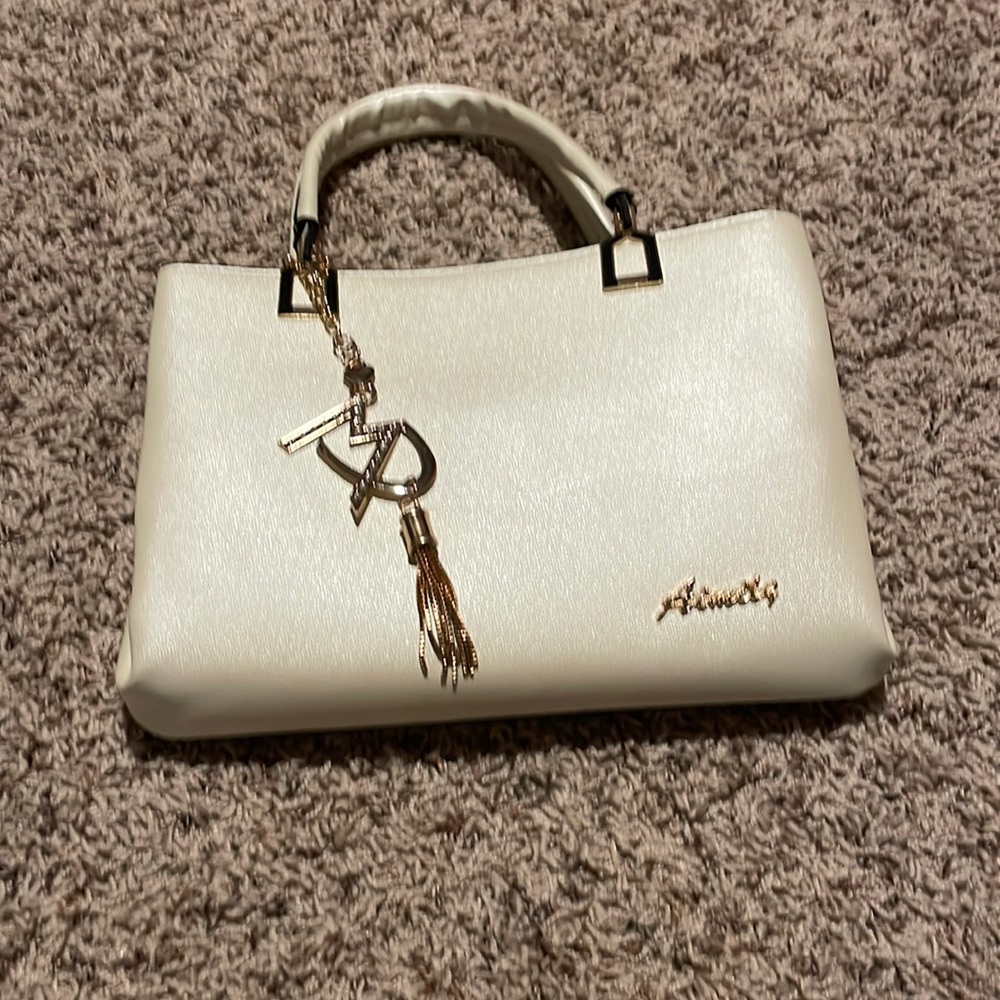 Purse - brand new.